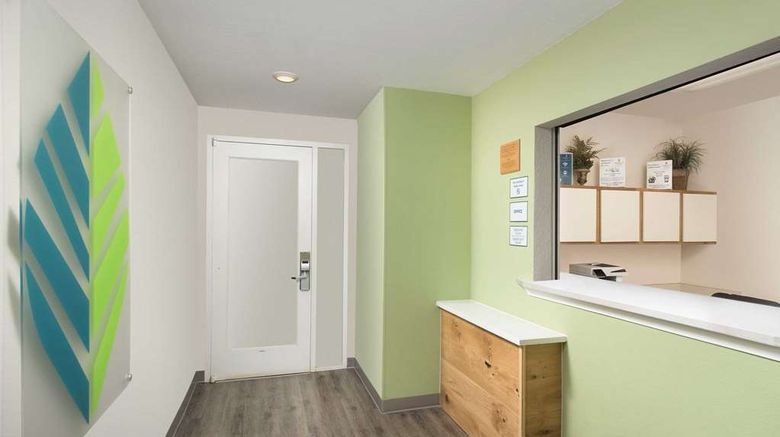 <b>WoodSpring Suites Augusta Fort Gordon Lobby</b>. Images powered by <a href="https://iceportal.shijigroup.com/" title="IcePortal" target="_blank">IcePortal</a>.