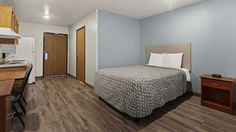 WoodSpring Suites Augusta Fort Gordon Suite
