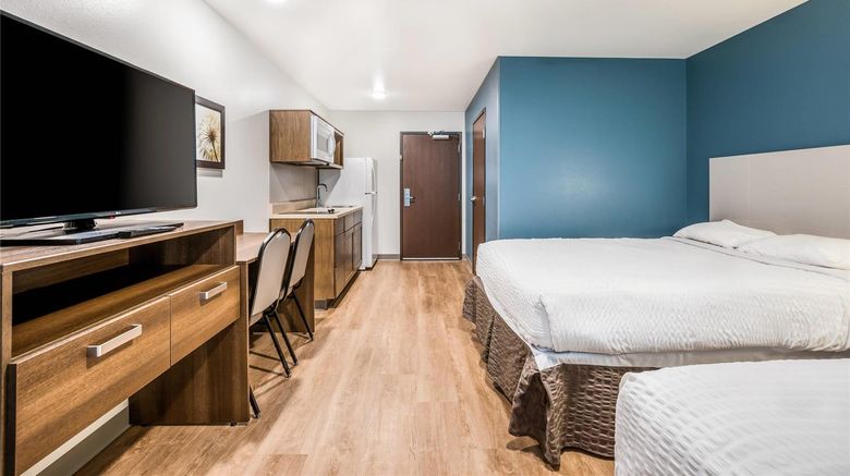 <b>WoodSpring Suites Chicago Addison Suite</b>. Images powered by <a href="https://iceportal.shijigroup.com/" title="IcePortal" target="_blank">IcePortal</a>.