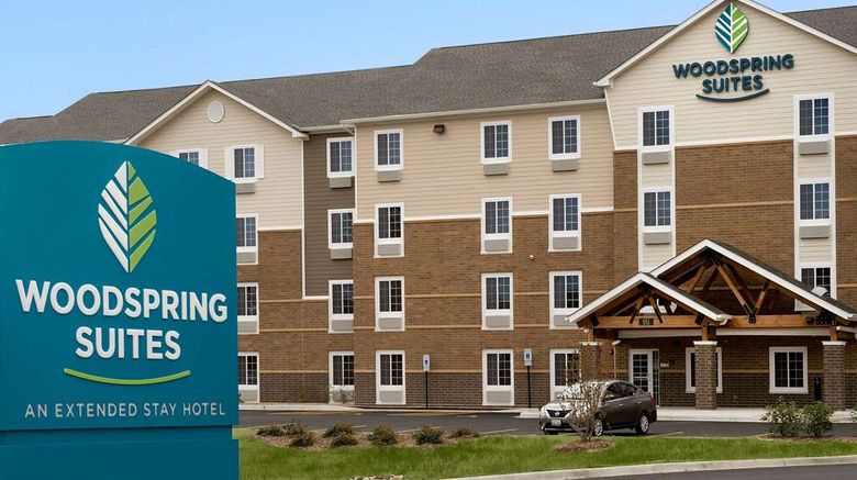 <b>WoodSpring Suites Chicago Darien Exterior</b>. Images powered by <a href="https://iceportal.shijigroup.com/" title="IcePortal" target="_blank">IcePortal</a>.