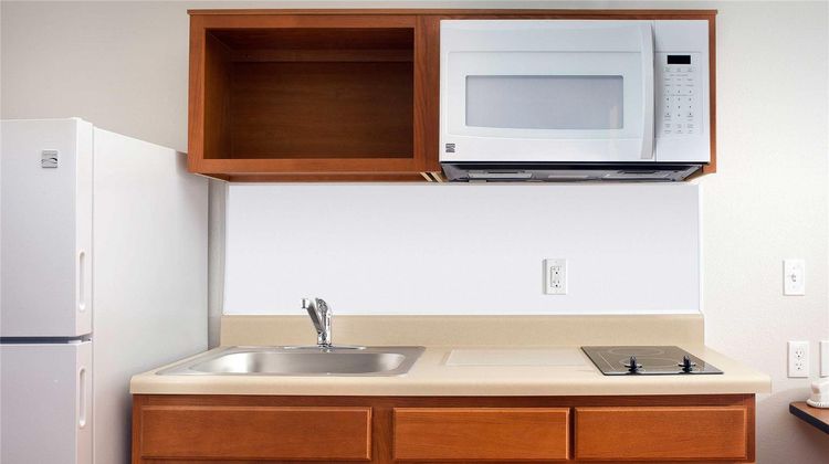 WoodSpring Suites Chicago Darien Room