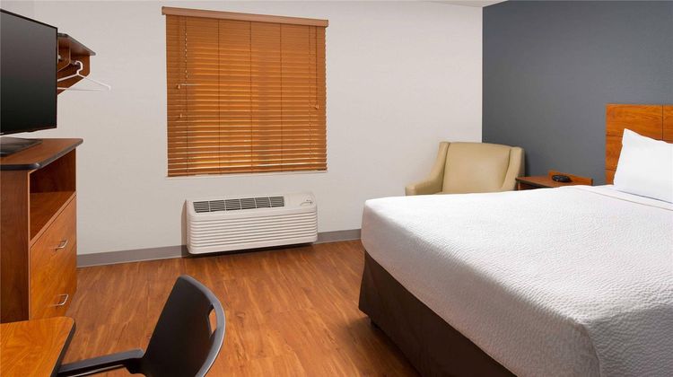 WoodSpring Suites Chicago Darien Room
