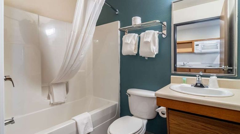 <b>WoodSpring Suites Champaign Urbana Room</b>. Images powered by <a href="https://iceportal.shijigroup.com/" title="IcePortal" target="_blank">IcePortal</a>.