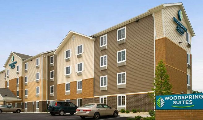 WoodSpring Suites Chicago Romeoville Exterior