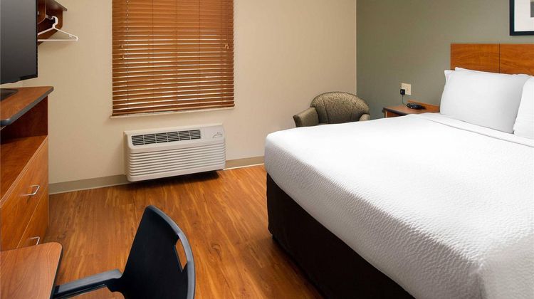 WoodSpring Suites Chicago Romeoville Room