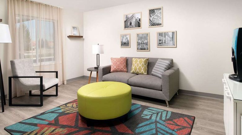<b>WoodSpring Suites Chicago/Tinley Park Lobby</b>. Images powered by <a href="https://iceportal.shijigroup.com/" title="IcePortal" target="_blank">IcePortal</a>.