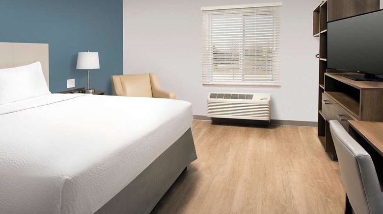 <b>WoodSpring Suites Chicago/Tinley Park Room</b>. Images powered by <a href="https://iceportal.shijigroup.com/" title="IcePortal" target="_blank">IcePortal</a>.