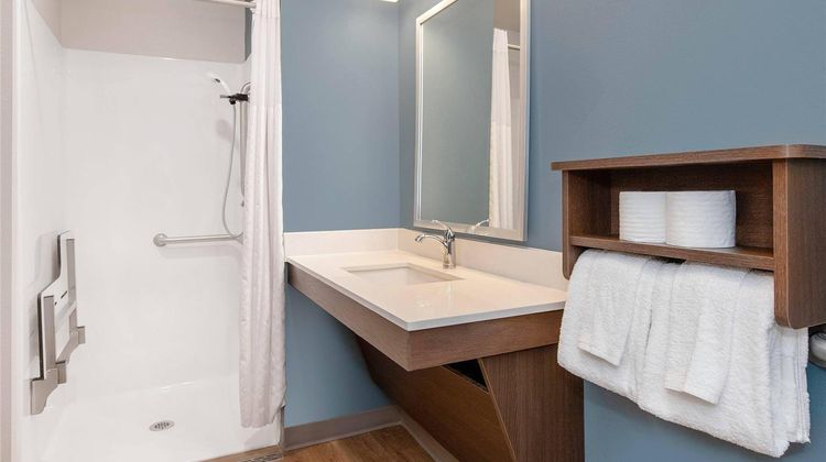 WoodSpring Suites Chicago/Carol Stream Room