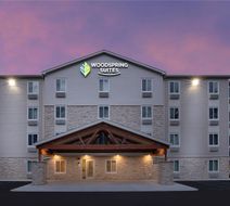 WoodSpring Suites Merrillville Exterior