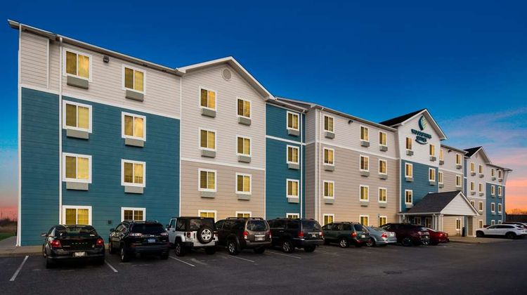 WoodSpring Suites Evansville Exterior