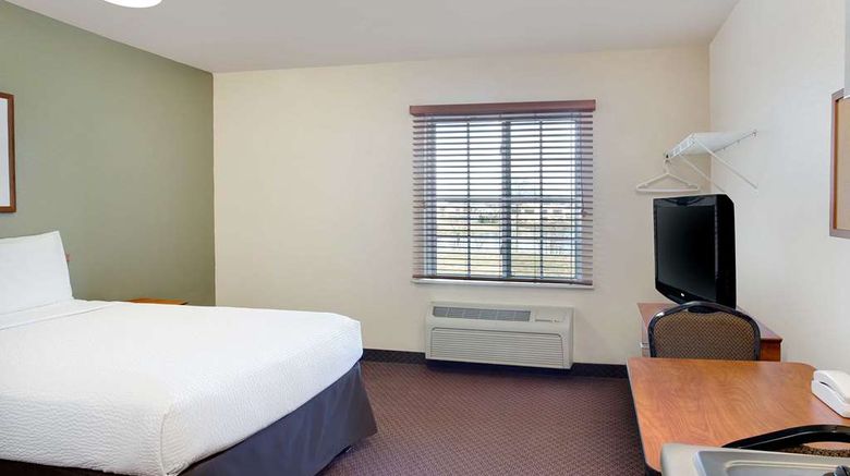 <b>WoodSpring Suites Fort Wayne Room</b>. Images powered by <a href="https://iceportal.shijigroup.com/" title="IcePortal" target="_blank">IcePortal</a>.