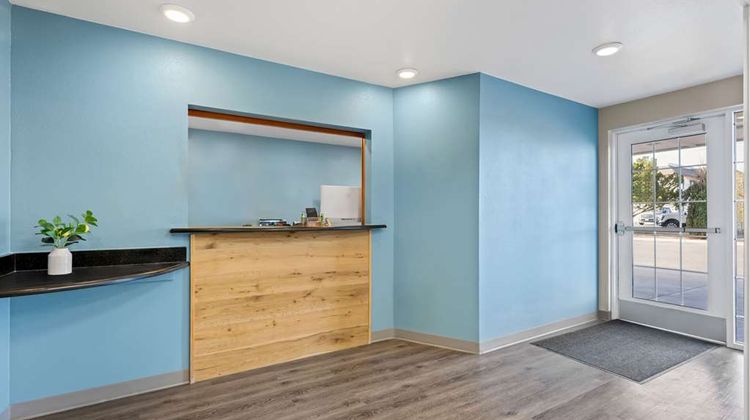 WoodSpring Suites Hobbs Lobby