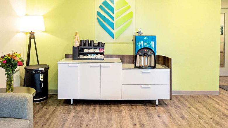 <b>WoodSpring Suites Reno/Sparks Lobby</b>. Images powered by <a href="https://iceportal.shijigroup.com/" title="IcePortal" target="_blank">IcePortal</a>.