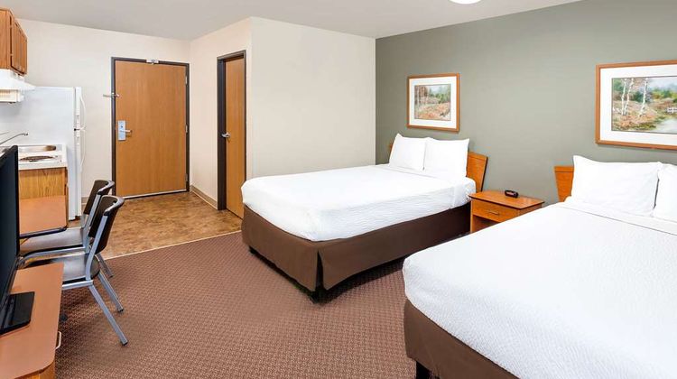 WoodSpring Suites Sioux Falls Room