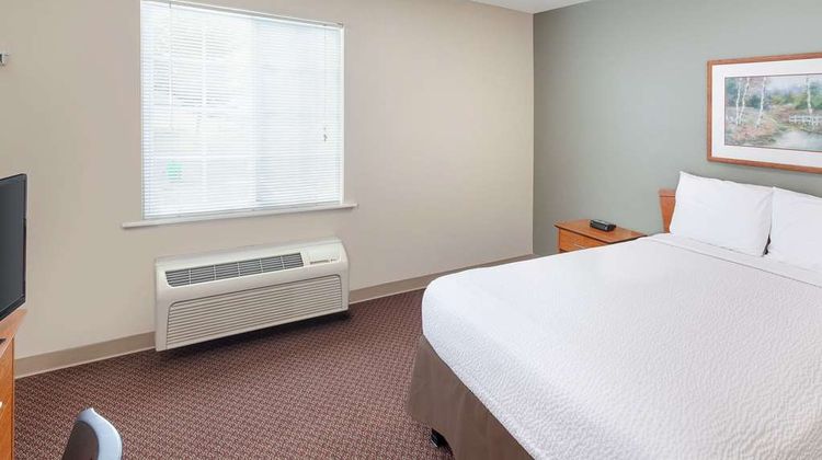 WoodSpring Suites Sioux Falls Room