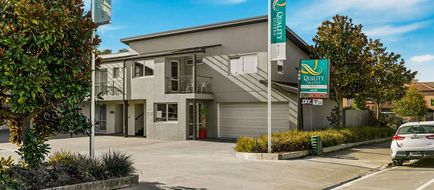 Quality Suites Amore Exterior
