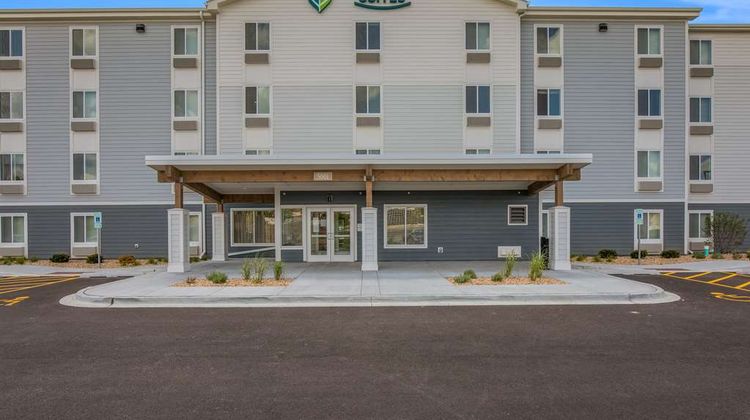 WoodSpring Suites Chicago Midway Exterior
