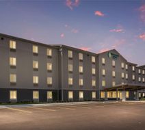 WoodSpring Suites Chicago Midway Exterior