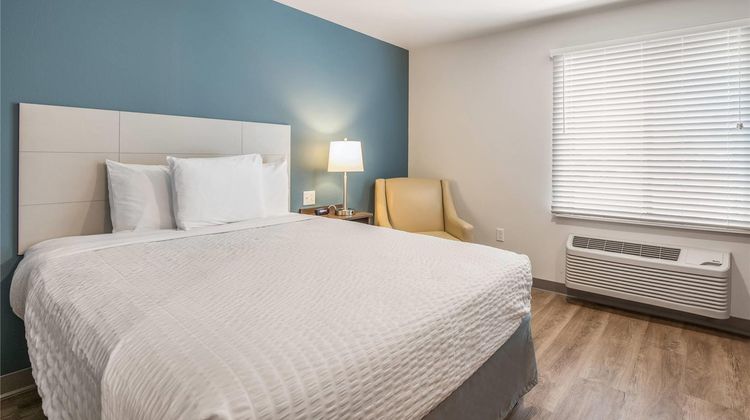 WoodSpring Suites Chicago Midway Room