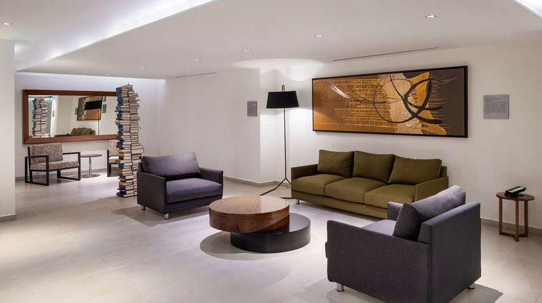 <b>DoubleTree by Hilton Centro Historico Lobby</b>. Images powered by <a href="https://iceportal.shijigroup.com/" title="IcePortal" target="_blank">IcePortal</a>.