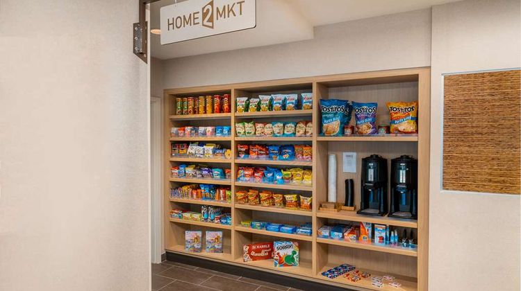Home2 Suites by Hilton Corona Restaurant