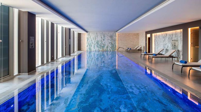 <b>Hilton Garden Inn Riyadh Financial Distr Pool</b>. Images powered by <a href="https://iceportal.shijigroup.com/" title="IcePortal" target="_blank">IcePortal</a>.