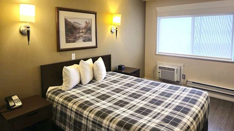 Rodeway Inn & Suites Kamloops Room