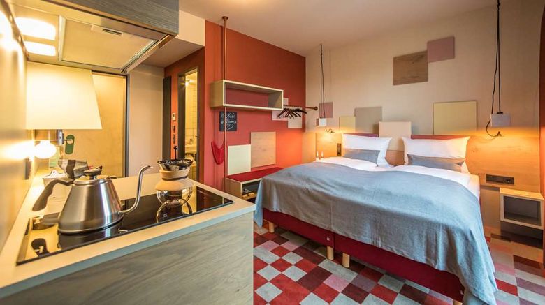 <b>Hotel Einsmehr Room</b>. Images powered by <a href="https://iceportal.shijigroup.com/" title="IcePortal" target="_blank">IcePortal</a>.