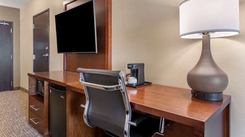 <b>Comfort Suites Daytona Beach Speedway Suite</b>. Images powered by <a href="https://iceportal.shijigroup.com/" title="IcePortal" target="_blank">IcePortal</a>.