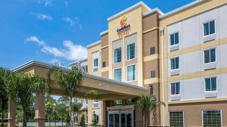 Comfort Suites Daytona Beach Speedway Exterior. Images powered by <a href="https://iceportal.shijigroup.com" target="_blank" rel="noopener">Ice Portal</a>.