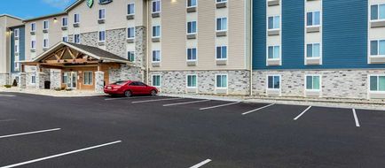 WoodSpring Suites Indianapolis Castleton Exterior