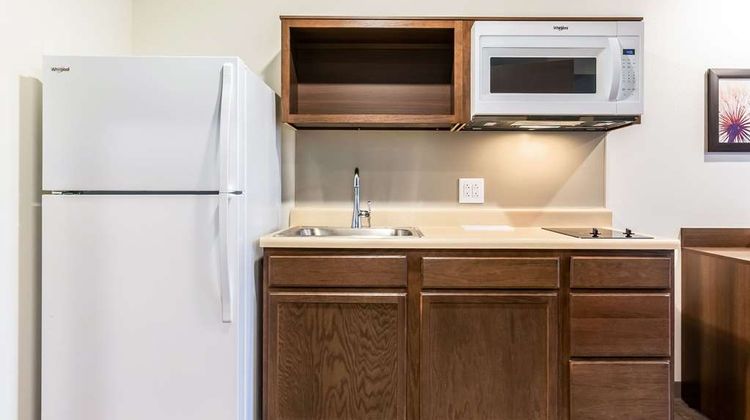 WoodSpring Suites Indianapolis Castleton Room