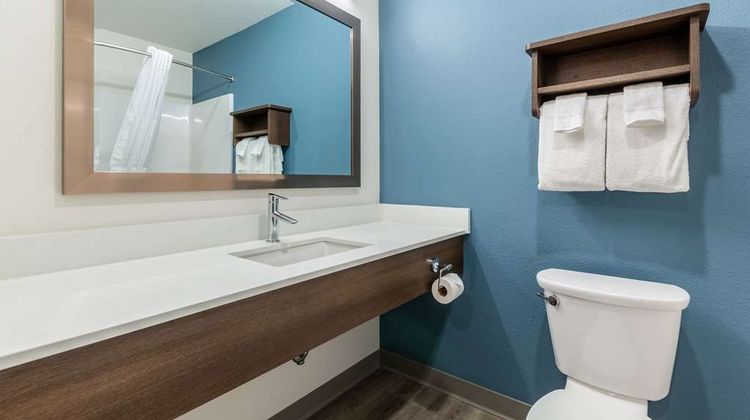 WoodSpring Suites Indianapolis Castleton Room