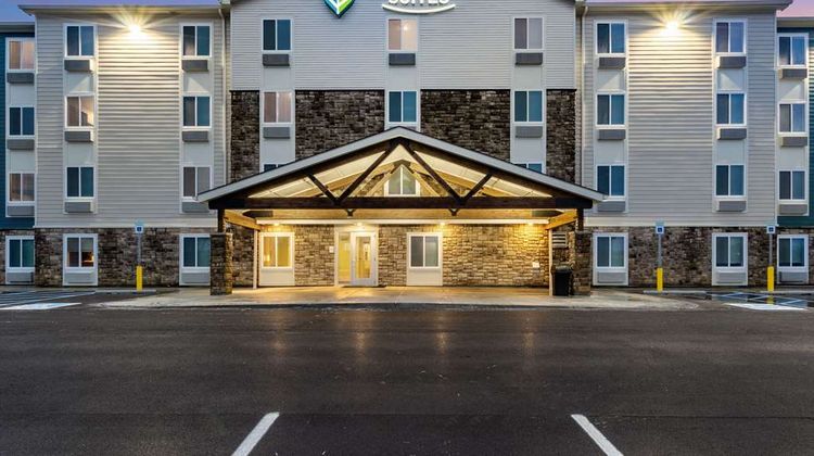 WoodSpring Suites Airport South Exterior
