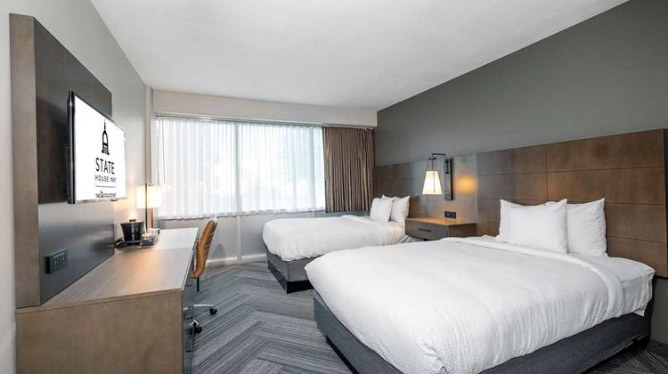 State House Inn Room