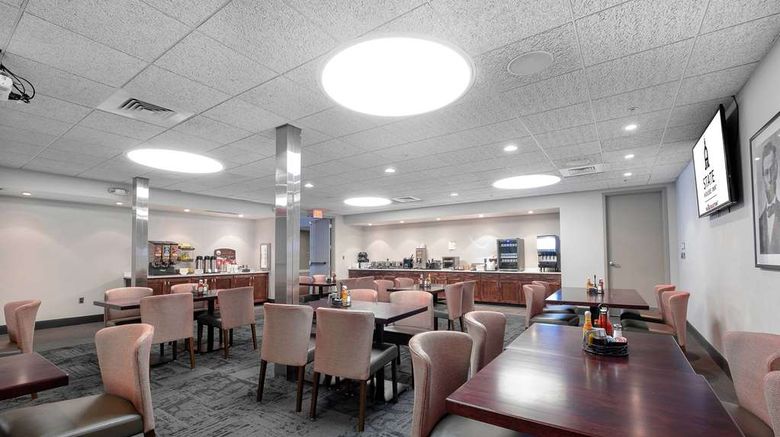 <b>State House Inn Restaurant</b>. Images powered by <a href="https://iceportal.shijigroup.com/" title="IcePortal" target="_blank">IcePortal</a>.