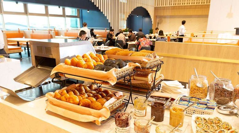 <b>Howard Plaza Hotel Hsinchu Restaurant</b>. Images powered by <a href="https://iceportal.shijigroup.com/" title="IcePortal" target="_blank">IcePortal</a>.