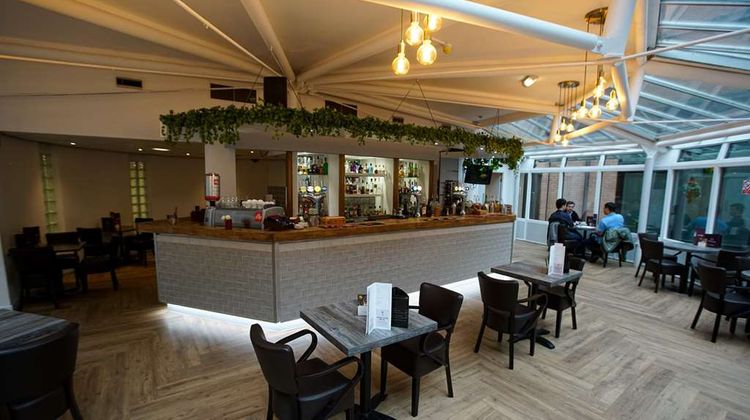 Pendulum Hotel at Manchester Conf Ctr Restaurant