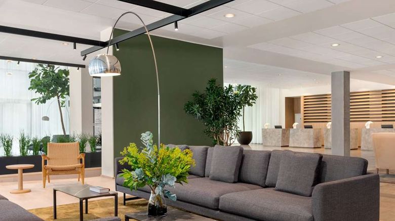 <b>Comwell Copenhagen Portside Dolce Hotel Lobby</b>. Images powered by <a href="https://iceportal.shijigroup.com/" title="IcePortal" target="_blank">IcePortal</a>.