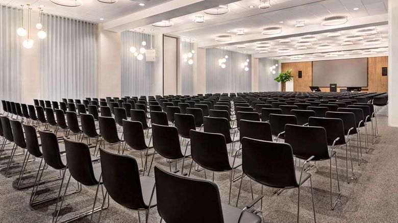 <b>Comwell Copenhagen Portside Dolce Hotel Meeting</b>. Images powered by <a href="https://iceportal.shijigroup.com/" title="IcePortal" target="_blank">IcePortal</a>.