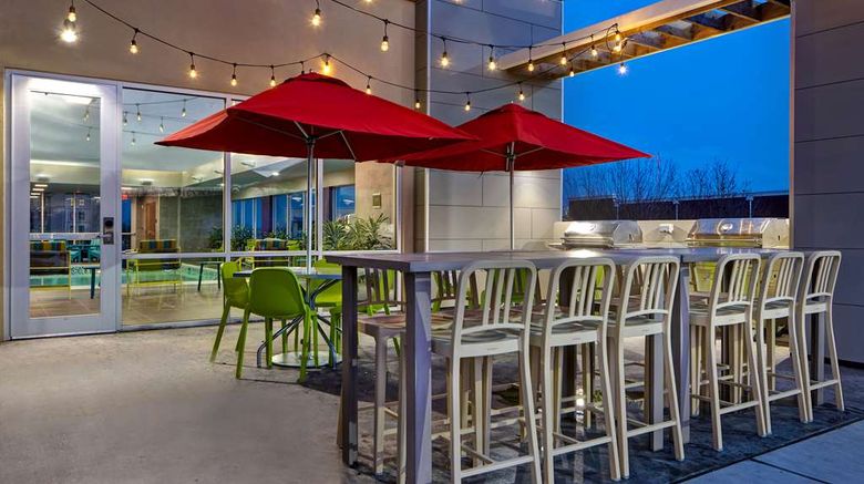 <b>Home2 Suites by Hilton Lexington Hamburg Restaurant</b>. Images powered by <a href="https://iceportal.shijigroup.com/" title="IcePortal" target="_blank">IcePortal</a>.