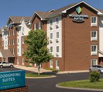 WoodSpring Suites Kansas City Lenexa Exterior