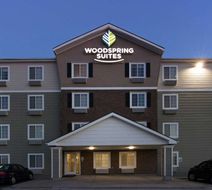 WoodSpring Suites Kansas City Mission Exterior