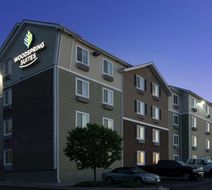 WoodSpring Suites Kansas City Mission Exterior