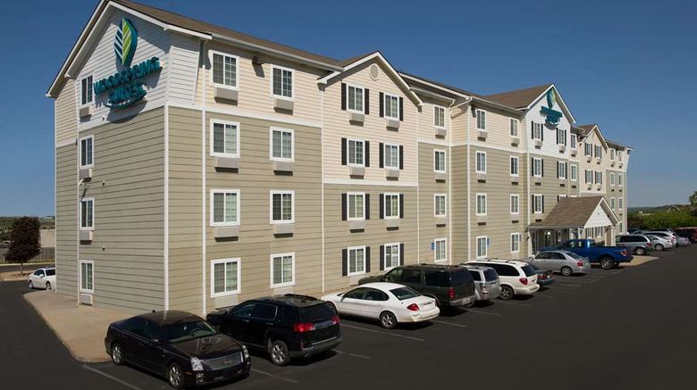 <b>WoodSpring Suites Topeka Exterior</b>. Images powered by <a href="https://iceportal.shijigroup.com/" title="IcePortal" target="_blank">IcePortal</a>.