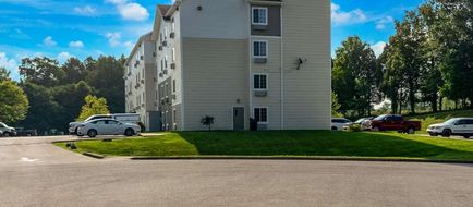 WoodSpring Suites Louisville Southeast Exterior