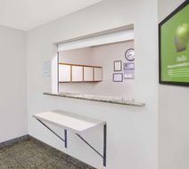 WoodSpring Suites Grand Rapids Holland Lobby