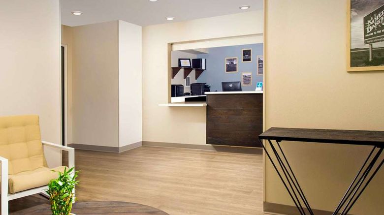 <b>WoodSpring Suites Fargo Lobby</b>. Images powered by <a href="https://iceportal.shijigroup.com/" title="IcePortal" target="_blank">IcePortal</a>.