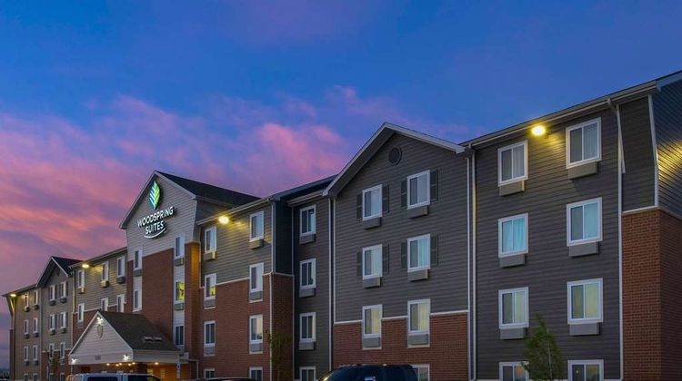 WoodSpring Suites Fargo Exterior