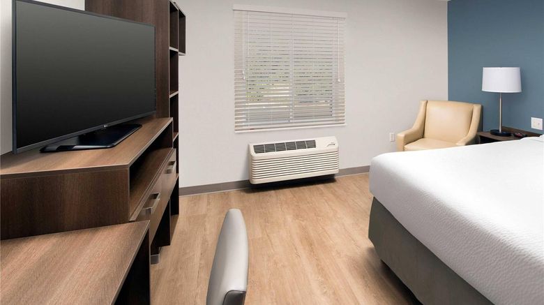 <b>Suburban Studios Watford City Room</b>. Images powered by <a href="https://iceportal.shijigroup.com/" title="IcePortal" target="_blank">IcePortal</a>.